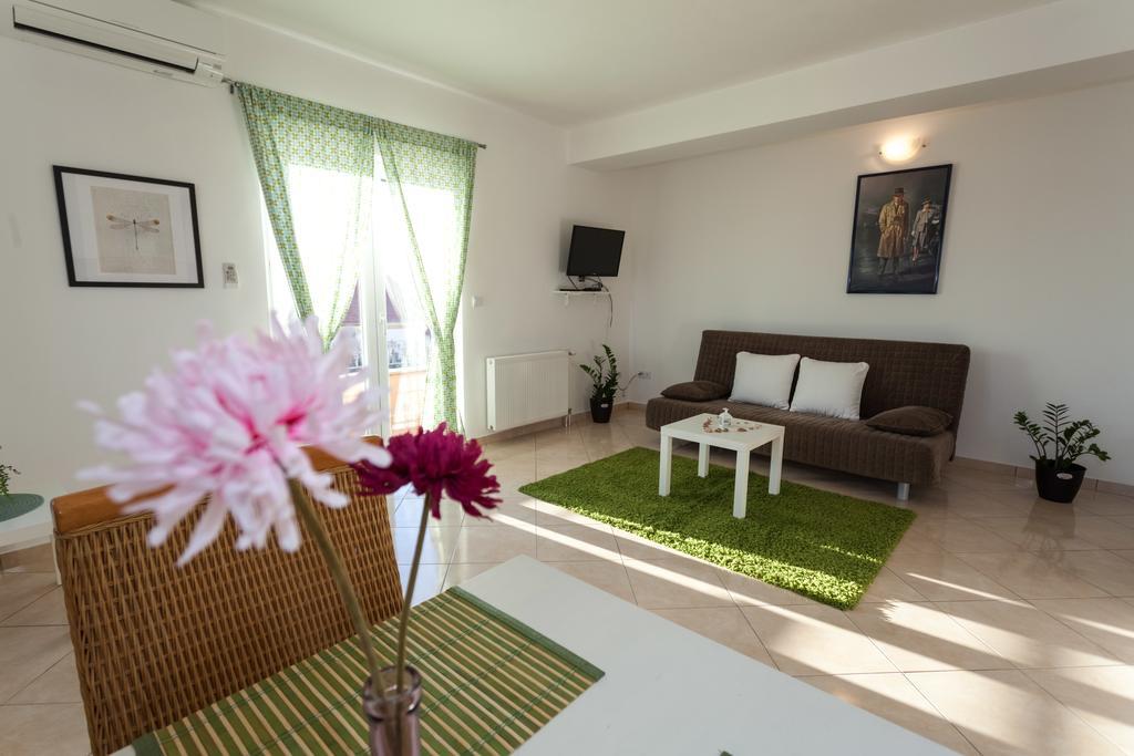 Apartments Lara & Luka Zadar Rum bild